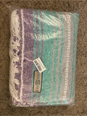 Teal and purple yoga blanket - brand new! And yoga strap